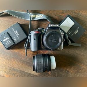 Used Nikon D300 with 18-55 lens and batteries